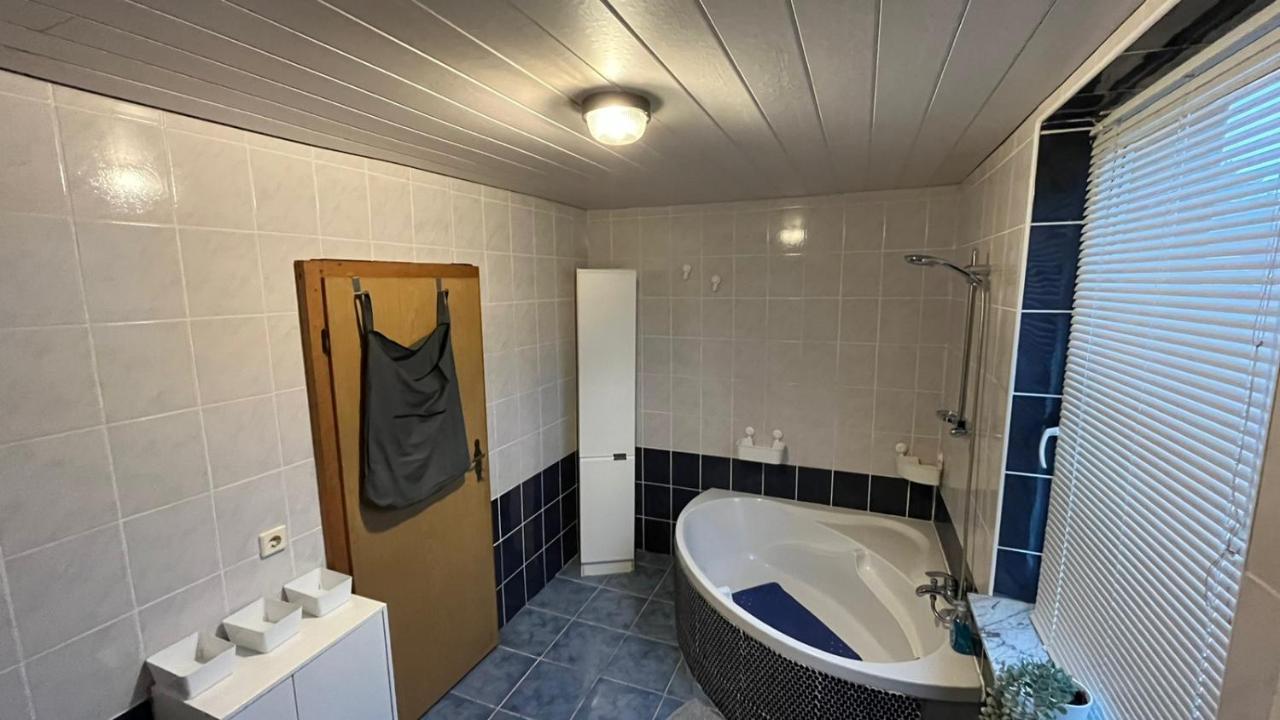 Monteure, Ganzes Haus, Schwarzheide, Haus 1 Lejlighed Eksteriør billede