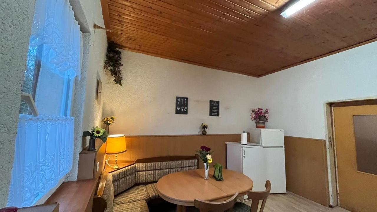 Monteure, Ganzes Haus, Schwarzheide, Haus 1 Lejlighed Eksteriør billede