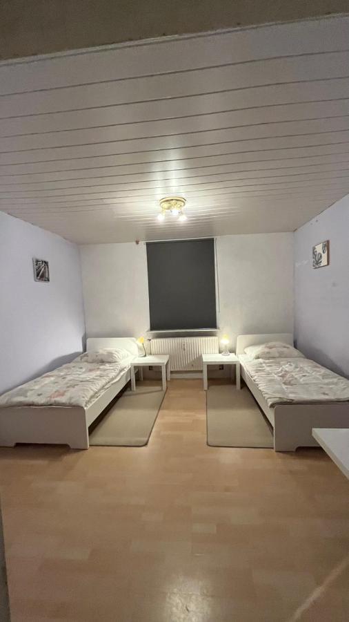 Monteure, Ganzes Haus, Schwarzheide, Haus 1 Lejlighed Eksteriør billede